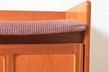 ヴィンテージ家具　イギリスビンテージ　nathan社(ネイサン)　チーク材　取り入れるだけでおしゃれなテレフォンチェア(テレフォンベンチ、収納棚、戸棚)(R-050116)