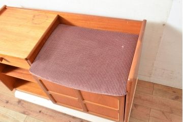 ヴィンテージ家具　イギリスビンテージ　nathan社(ネイサン)　チーク材　取り入れるだけでおしゃれなテレフォンチェア(テレフォンベンチ、収納棚、戸棚)(R-050116)
