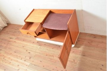 ヴィンテージ家具　イギリスビンテージ　nathan社(ネイサン)　チーク材　取り入れるだけでおしゃれなテレフォンチェア(テレフォンベンチ、収納棚、戸棚)(R-050116)