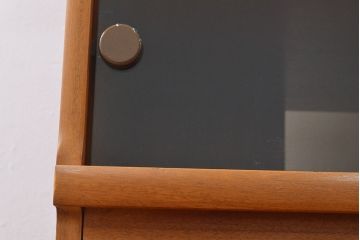 イギリスヴィンテージ　チーク材　珍しいデザイン!　nathan(ネイサン)社製のレコードラック(オーディオラック、収納棚、キャビネット、ビンテージ)(R-050118)