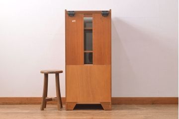 イギリスヴィンテージ　チーク材　珍しいデザイン!　nathan(ネイサン)社製のレコードラック(オーディオラック、収納棚、キャビネット、ビンテージ)(R-050118)