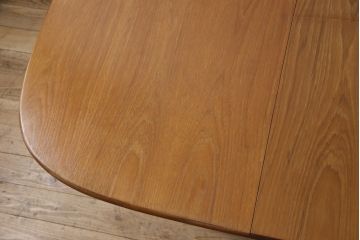 イギリスヴィンテージ　G-PLAN(ジープラン)　幅広いインテリアに合わせやすいチーク材製のエクステンションテーブル(ダイニングテーブル、ビンテージ)(R-050125)