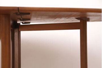 ヴィンテージ家具　北欧ビンテージ　Nathan(ネイサン)社　チーク材　スタイリッシュなデザインが魅力的なバタフライテーブル(エクステンションテーブル、ダイニングテーブル)(R-050127)