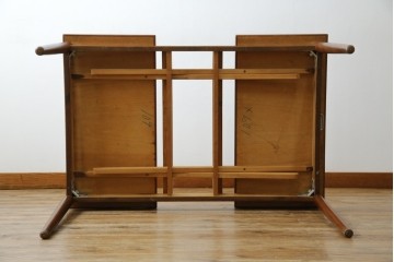 ビンテージ家具　北欧ヴィンテージ　明るい木色がぬくもりを感じるチーク材製エクステンションテーブル　(R-050132)