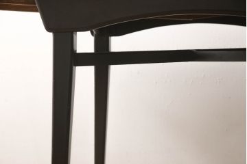 北欧ヴィンテージ　チーク材　黒塗りの脚がかっこ良さを引き立てる、珍しいデザインのエクステンションテーブル(ドローリーフテーブル、ダイニングテーブル、ビンテージ)(R-050134)
