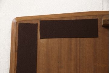 北欧ヴィンテージ　チーク材　黒塗りの脚がかっこ良さを引き立てる、珍しいデザインのエクステンションテーブル(ドローリーフテーブル、ダイニングテーブル、ビンテージ)(R-050134)