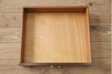 イギリスビンテージ　G-PLAN(ジープラン)　トーラ材　BBシリーズ(Black&Brass)のサイドボード(サイドキャビネット、ヴィンテージ)(R-050140)