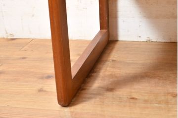 イギリスヴィンテージ　チーク材　温かみのある木味のネストテーブル(サイドテーブル、ビンテージ)(R-050143)