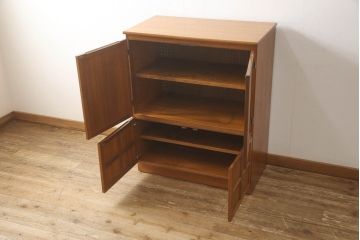 イギリスヴィンテージ　チーク材　レトロモダンなテレビキャビネット(収納棚、戸棚、サイドキャビネット、ビンテージ)(R-050145)