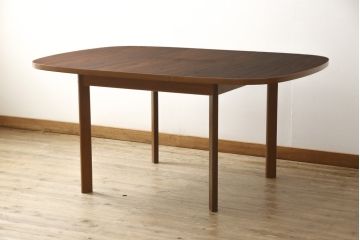 ビンテージ家具　北欧ヴィンテージ　G-PLAN(ジープラン)　チーク材のあたたかみを感じるダイニングテーブル(エクステンションテーブル、拡張式テーブル)(R-050159)