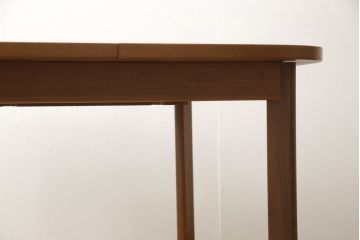 ビンテージ家具　北欧ヴィンテージ　G-PLAN(ジープラン)　チーク材のあたたかみを感じるダイニングテーブル(エクステンションテーブル、拡張式テーブル)(R-050159)