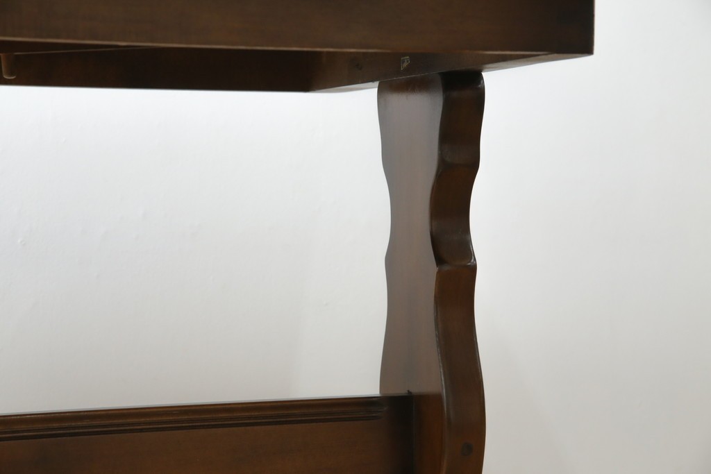 ヴィンテージ家具　イギリス　ERCOL(アーコール)　ニレ材　カントリースタイルにおすすめのドローリーフテーブル　(R-050163)