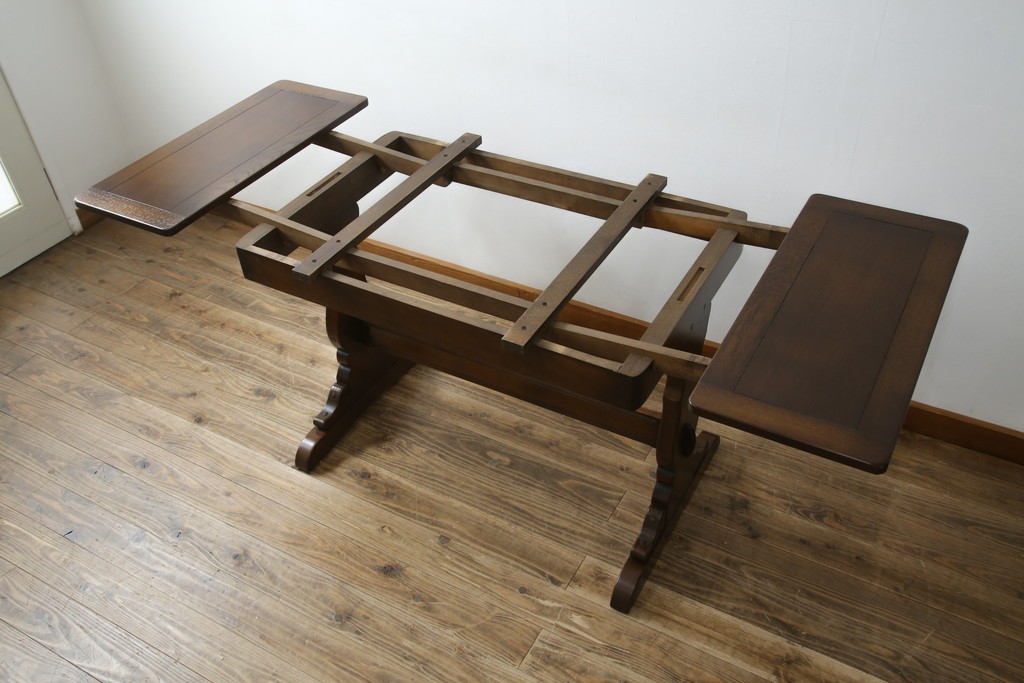 ヴィンテージ家具　イギリス　ERCOL(アーコール)　ニレ材　カントリースタイルにおすすめのドローリーフテーブル　(R-050163)