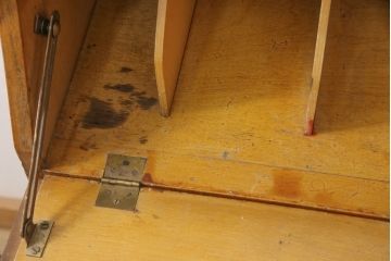 北欧ヴィンテージ　希少なサイズ!　小振りで可愛らしいライティングビューロー(収納棚、キャビネット、ビンテージ)(R-050167)