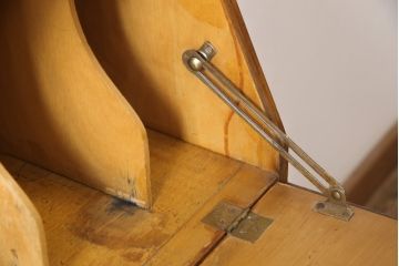 北欧ヴィンテージ　希少なサイズ!　小振りで可愛らしいライティングビューロー(収納棚、キャビネット、ビンテージ)(R-050167)