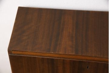 北欧ヴィンテージ　希少なサイズ!　小振りで可愛らしいライティングビューロー(収納棚、キャビネット、ビンテージ)(R-050167)