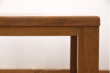 北欧家具　デンマークヴィンテージ　温かな雰囲気が魅力のタイルトップテーブル(センターテーブル、サイドテーブル、コーヒーテーブル、ビンテージ)(R-050169)