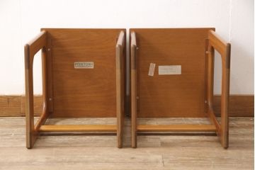 ヴィンテージ家具　北欧スタイル　 A.H McINTOSH(マッキントッシュ)　チーク材製の多機能なネストテーブル(エクステンションテーブル、サイドテーブル、ビンテージ)(R-050173)