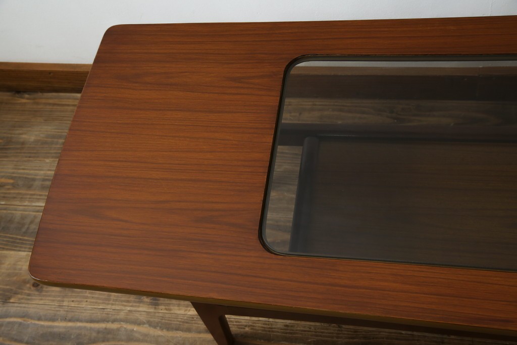 北欧ヴィンテージ　チーク材　スタイリッシュなガラストップテーブル　(R-050175)