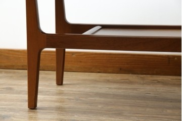 北欧ヴィンテージ　チーク材　スタイリッシュなガラストップテーブル　(R-050175)