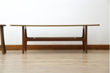 北欧ヴィンテージ　チーク材　スタイリッシュなガラストップテーブル　(R-050175)