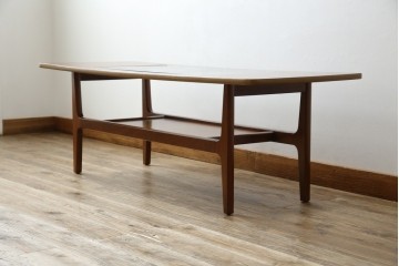 北欧ヴィンテージ　チーク材　スタイリッシュなガラストップテーブル　(R-050175)