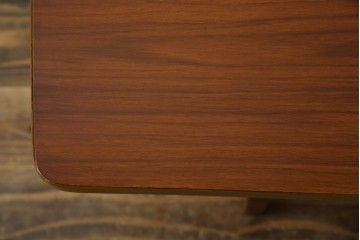 北欧ヴィンテージ　チーク材　スタイリッシュなガラストップテーブル　(R-050175)