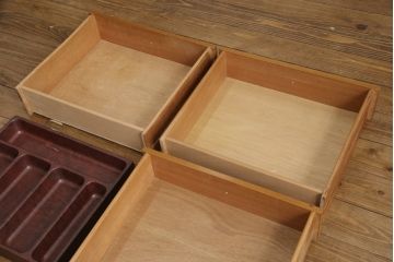ヴィンテージ家具　イギリスビンテージ　nathan社(ネイサン)　温かみのあるキャビネット(カップボード、食器棚、収納棚)(R-050191)