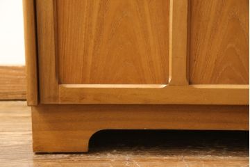 ヴィンテージ家具　イギリスビンテージ　nathan社(ネイサン)　温かみのあるキャビネット(カップボード、食器棚、収納棚)(R-050191)