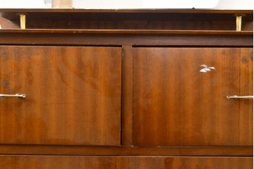 イギリスヴィンテージ　北欧スタイル家具　Remploy社製　チーク材が温かい雰囲気を醸し出すビンテージドレッサー(化粧台、チェスト、鏡台、引き出し)(R-050194)