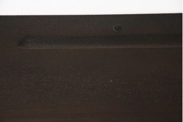 イギリスヴィンテージ　ERCOL(アーコール)　ニレ材　温かみのある木肌が魅力のクラシカルなサイドボード(収納棚、戸棚、キャビネット、ビンテージ)(R-050199)
