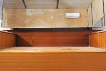 イギリスヴィンテージ　北欧家具　チーク材　レトロな雰囲気あふれるドレッサー(鏡台、化粧台、引き出し、ビンテージ)(R-050201)