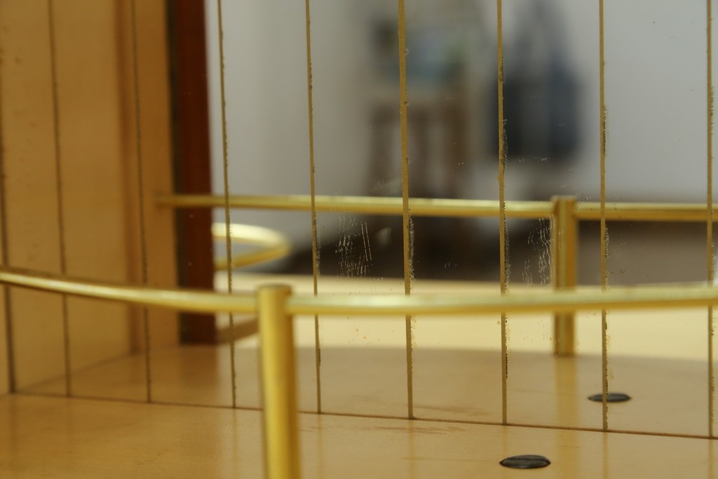 イギリスヴィンテージ　北欧　ビューティリティ Beautility　スタイリッシュな佇まいが魅力的な珍しいつくりのサイドボード　(R-050203)