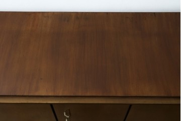 イギリスヴィンテージ　北欧　ビューティリティ Beautility　スタイリッシュな佇まいが魅力的な珍しいつくりのサイドボード　(R-050203)