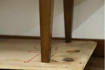 イギリスヴィンテージ　北欧　ビューティリティ Beautility　スタイリッシュな佇まいが魅力的な珍しいつくりのサイドボード　(R-050203)