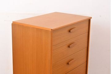 北欧ヴィンテージ　北欧家具　チーク材　温かみのある空間を演出するサイドチェスト(引き出し、ビンテージ)(R-050207)