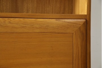 イギリスヴィンテージ　ERCOL(アーコール)　ニレ材製のキャビネット　(R-050208)