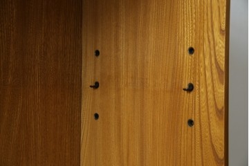 イギリスヴィンテージ　ERCOL(アーコール)　ニレ材製のキャビネット　(R-050208)