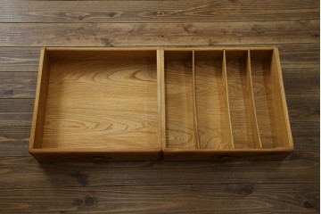 イギリスヴィンテージ　ERCOL(アーコール)　ニレ材製のキャビネット　(R-050208)