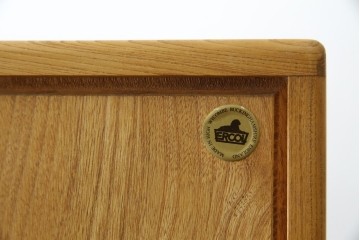 イギリスヴィンテージ　ERCOL(アーコール)　ニレ材製のキャビネット　(R-050208)