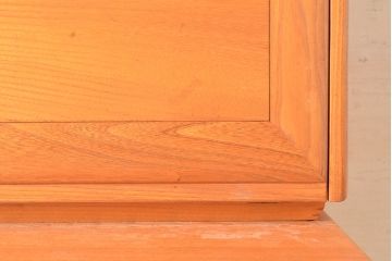 イギリスヴィンテージ　ERCOL(アーコール)　ニレ材製のキャビネット(カップボード、食器棚、収納棚、ビンテージ、飾り棚、陳列棚)(R-050208)
