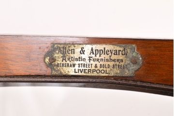 イギリスアンティーク　高級品　マホガニー材　象嵌入りの凝ったデザインがお洒落なキャビネット(ガラスケース、飾り棚)(R-050215)