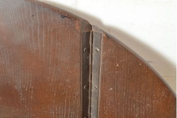 ヴィンテージ家具　イギリスビンテージ　ERCOL(アーコール)　ニレ材　挽き物の脚が目を引くバタフライテーブル(ダイニングテーブル、食卓、4人掛け、2人掛け)(R-050227)