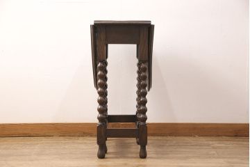 イギリスアンティーク　オーク材　天板彫刻入りのお洒落なバタフライテーブル(ゲートレッグテーブル、ダイニングテーブル)(R-050240)