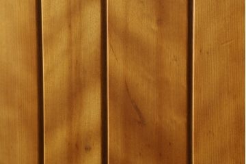 フランスアンティーク　メープル材　温かみのある色合いとシンプルなデザインが魅力!カントリースタイルの空間づくりにおすすめのワードローブ(洋服タンス、キャビネット)(R-050245)
