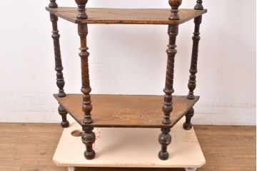 イギリスアンティーク　ペイント仕上げ限定　挽き物加工の支柱がエレガントな雰囲気を演出するラック(オープンシェルフ、飾り棚)(R-050246)