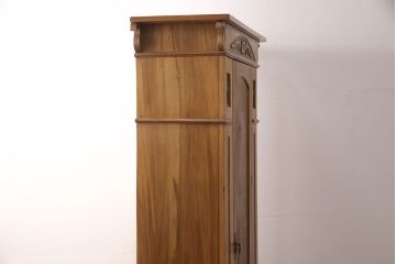イギリスアンティーク　使い込まれた風合いと温かみのある色合いが魅力のワードローブ(洋服タンス)(R-050253)