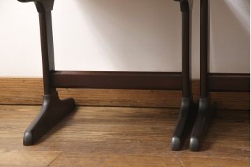 イギリスビンテージ　タイルトップがレトロさを醸し出す、チーク材のネストテーブル(サイドテーブル、カフェテーブル、ヴィンテージ)(R-050258)