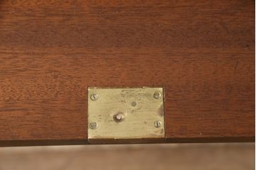 ヴィンテージ家具　北欧ビンテージ　チーク材　木の温もりとデザイン性を兼ね備えたライティングビューロー(簿記机、在宅ワーク、在宅用デスク)(R-050268)