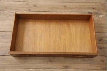 ヴィンテージ家具　北欧ビンテージ　チーク材　木の温もりとデザイン性を兼ね備えたライティングビューロー(簿記机、在宅ワーク、在宅用デスク)(R-050268)